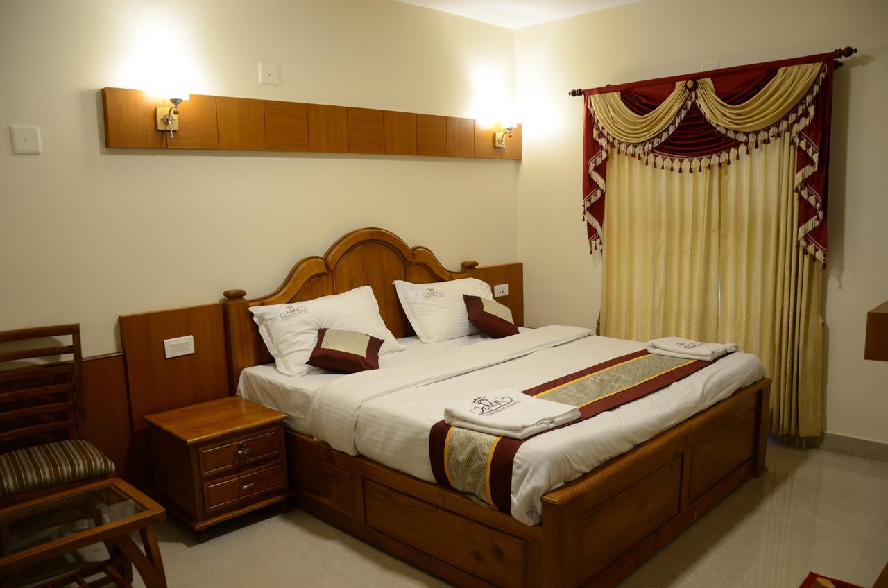 Hotel Vasantham Palace Утакаманд Экстерьер фото