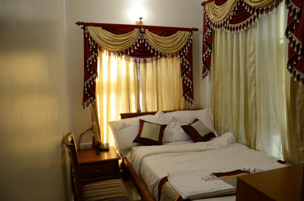 Hotel Vasantham Palace Утакаманд Экстерьер фото
