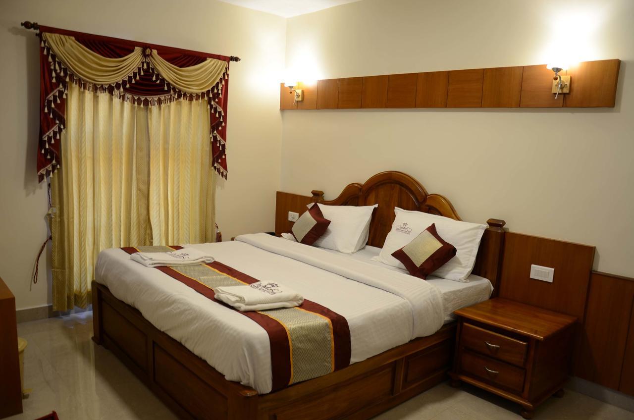 Hotel Vasantham Palace Утакаманд Экстерьер фото