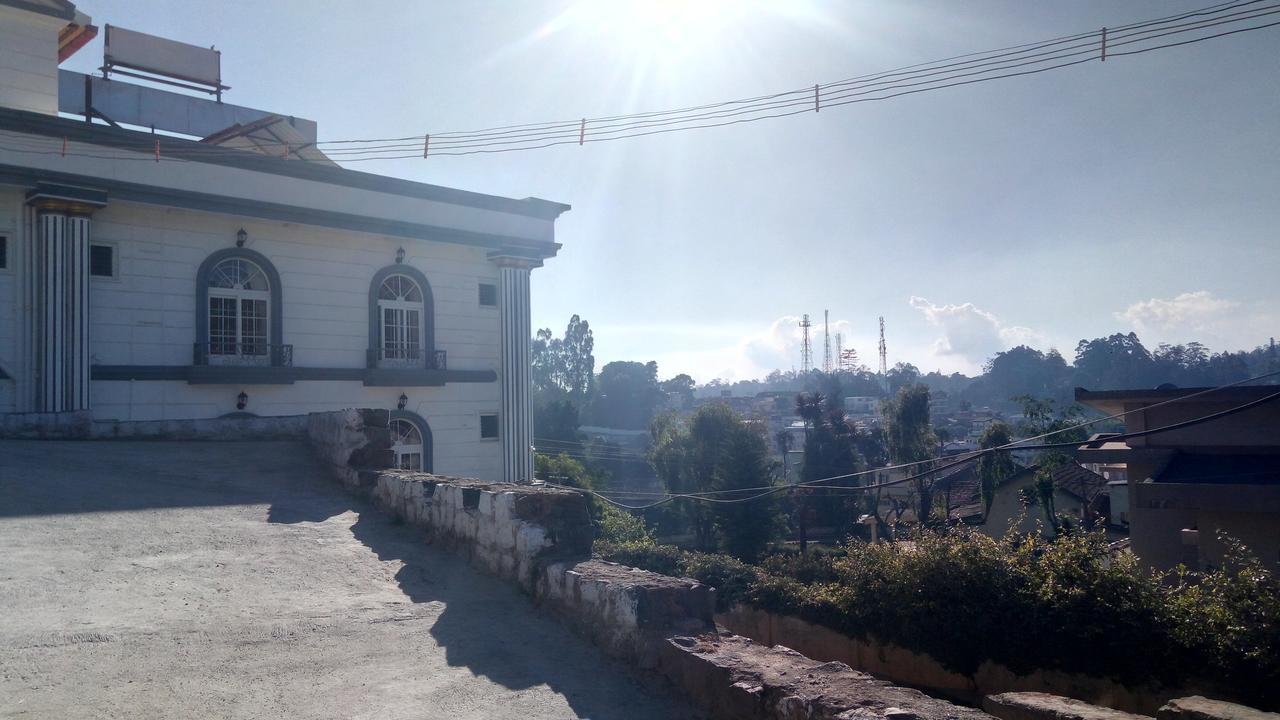 Hotel Vasantham Palace Утакаманд Экстерьер фото